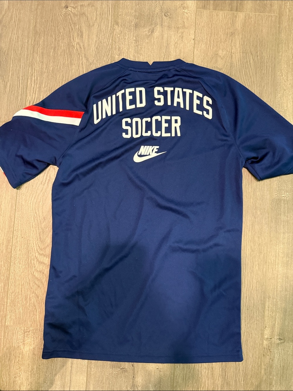 Nike Navy Blue USA Crest Soccer Jersey with Red Sleeve Accent - Picture 2 of 4